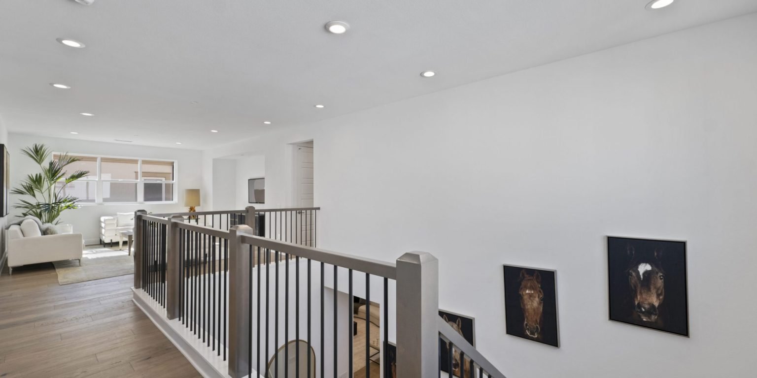 20707-Bluebird-Ct-Northridge-HsHProd_54-scaled-q9wm639njyudylvct21jeh0zwjwrgvdyp8jg9e4sgg