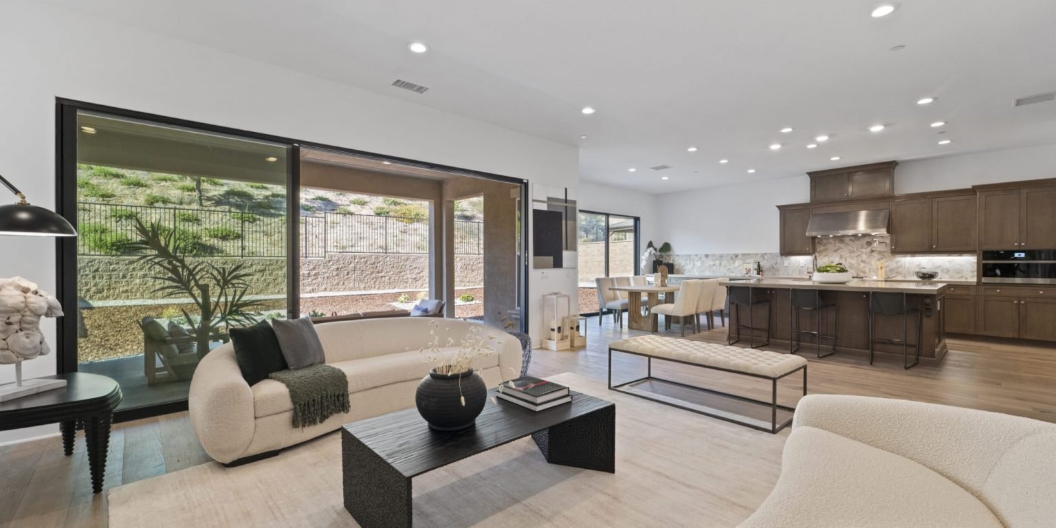 20707-Bluebird-Ct-Northridge-HsHProd_67-1-scaled-q9wm1hu254jx78jnn2j77mrvcqk5u557ehpzsoy2vk