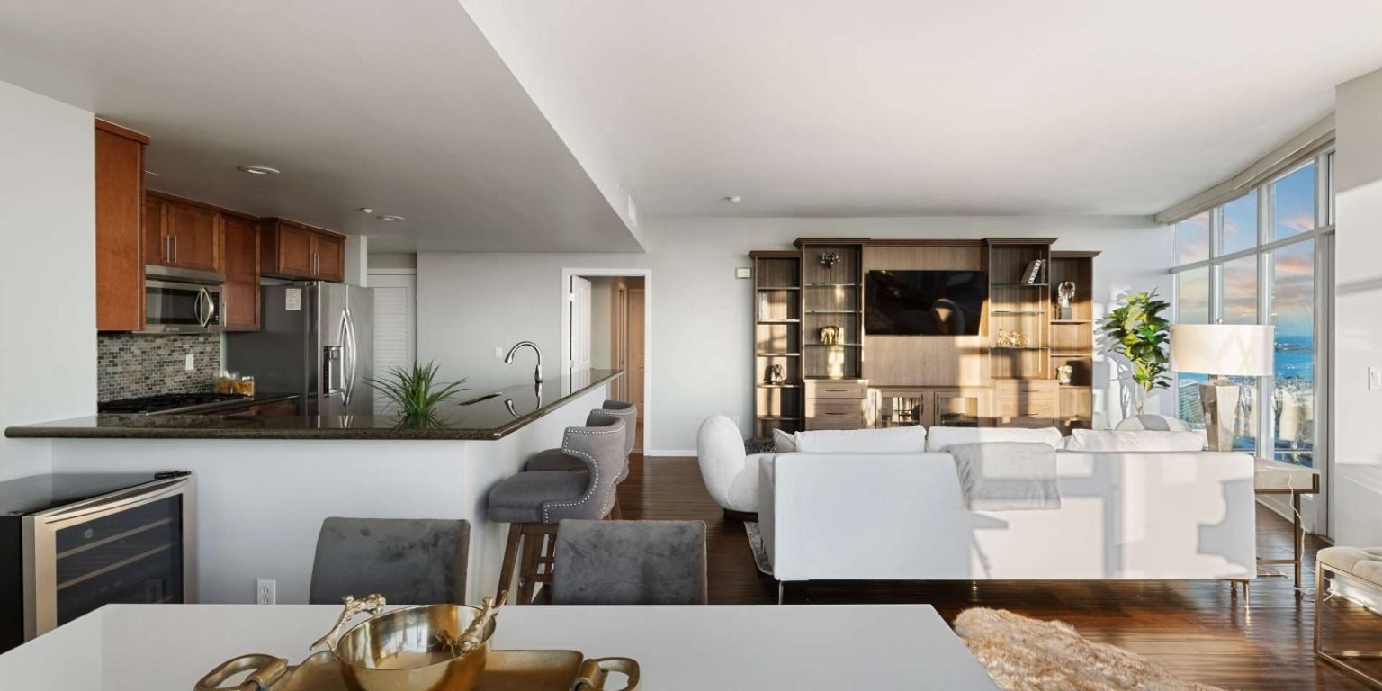 Long-Beach-4-qg6u6vqcv6px36lrjsmz6b8qhhe7oyomj7wvdq4dg0