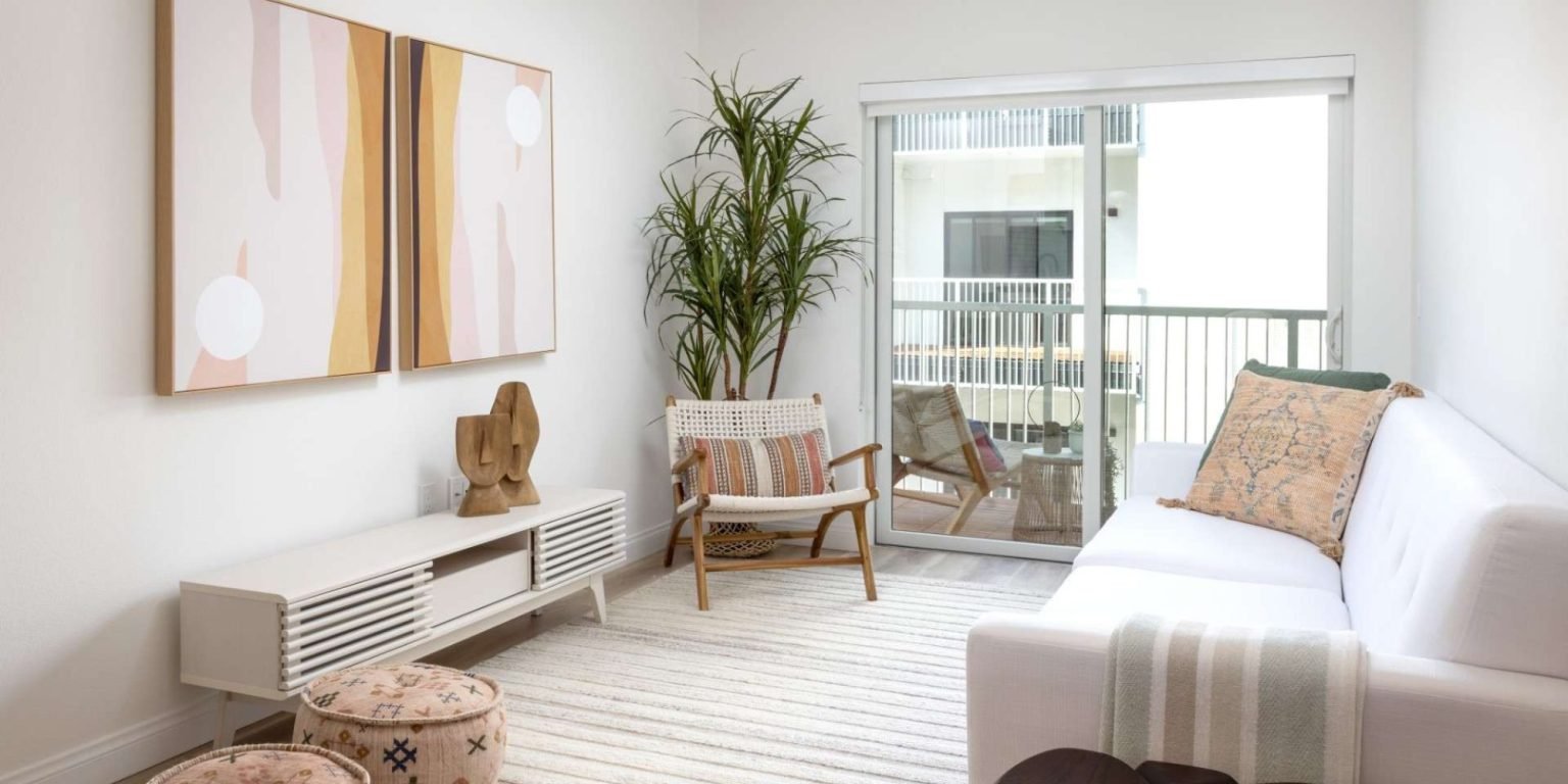 The-Charlie-Santa-Monica-Model-Home-1-qghdbydpcv9tg0kajokpq0kw96ujock5rv0oggi58w