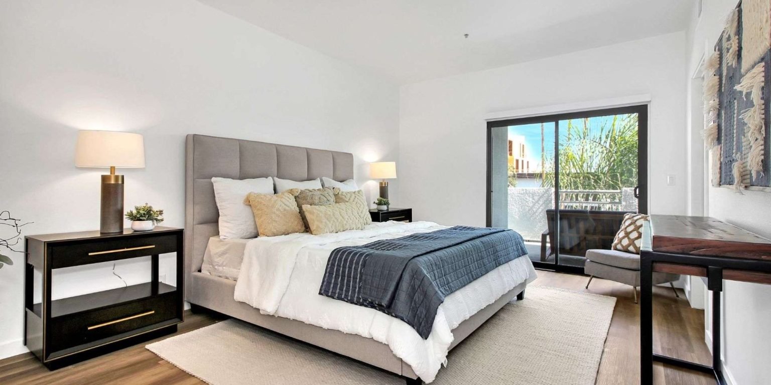 The-Charlie-West-Hollywood-Model-Home-3-qghdd4ofwevpyguuoouxc7wmzj22aq82xodj1wrfgw